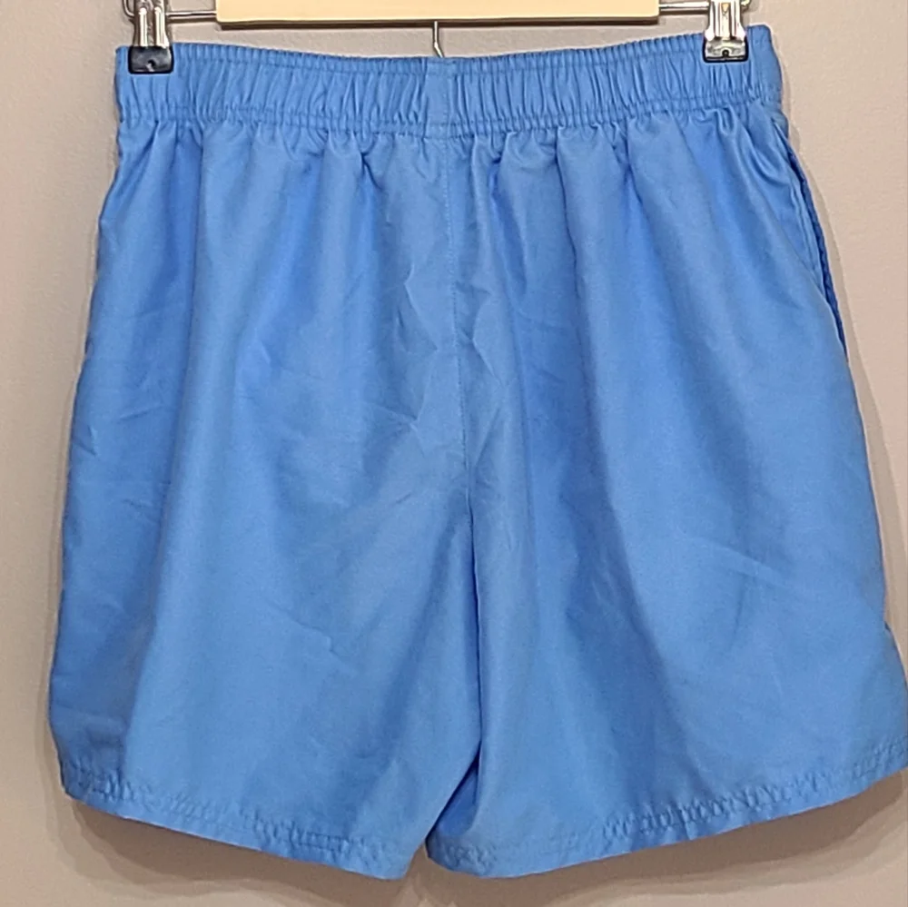 Nike Men's Volley Shorts in Great Condition - Picture 2 of 4